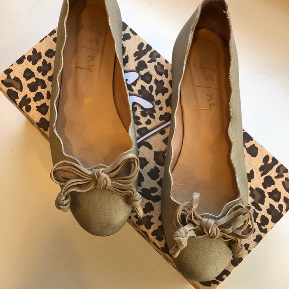French soles NY ballet bow flats - Picture 3 of 7